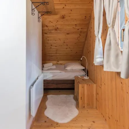 Hike & Bike Chalet *